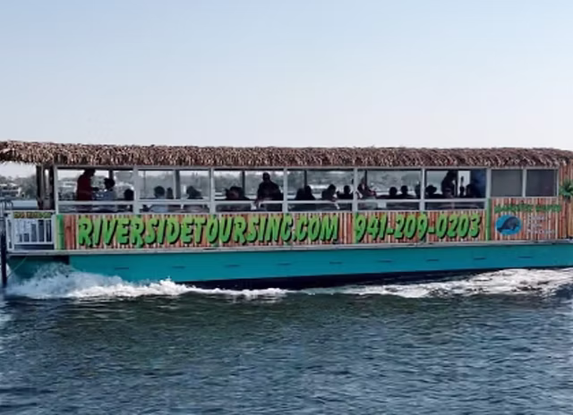 River Skipper II underway on the Manatee River